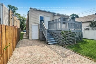 Building Photo - 1302 Elmwood Ave