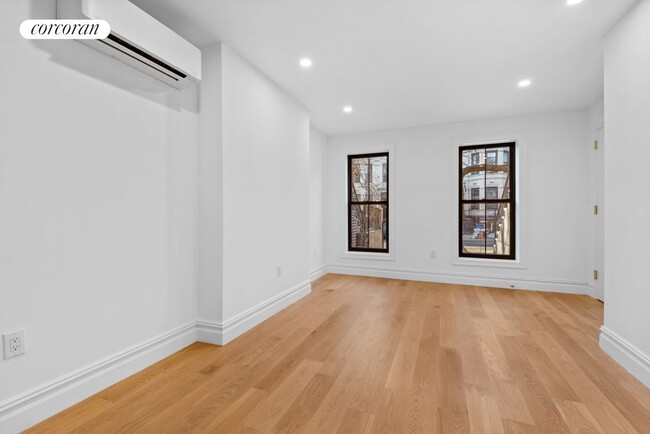 Foto del edificio - 1168 Halsey St