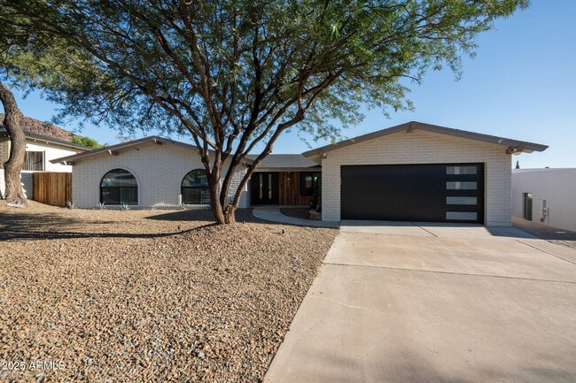 Foto del edificio - 2439 E Lincoln Cir