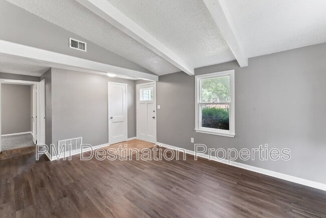 Building Photo - 1101 S 50th Terrace