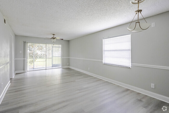 4348 Plaza Dr Holiday, FL - The Sunbay Apartments