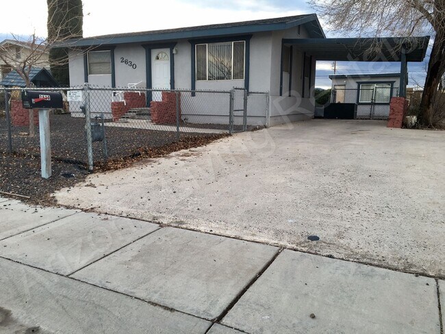 Foto del edificio - COZY TWO BEDROOM HOME