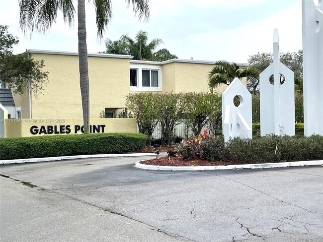 Foto del edificio - 4560 SW 68th Ct Cir
