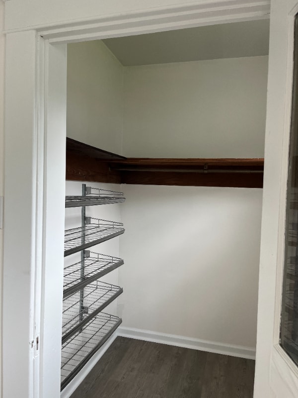 Building Photo - 103 N 7th St