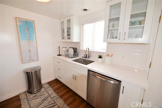 Building Photo - 510 Avenida Victoria