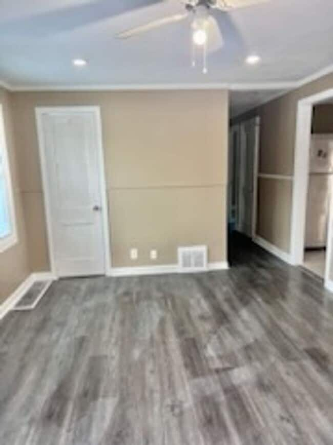 Building Photo - 3 BEDROOM 2 BATH HOUSE IN RAYTOWN SCHOOL D...