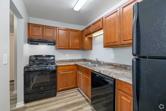 2 habitaciones, 1 baño - 800 pies cuadrados - Cocina - Fountain West Apartments