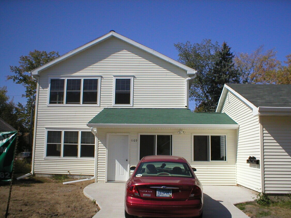1109 Dewey Ave NE, Bemidji, MN 56601 House Rental in Bemidji, MN