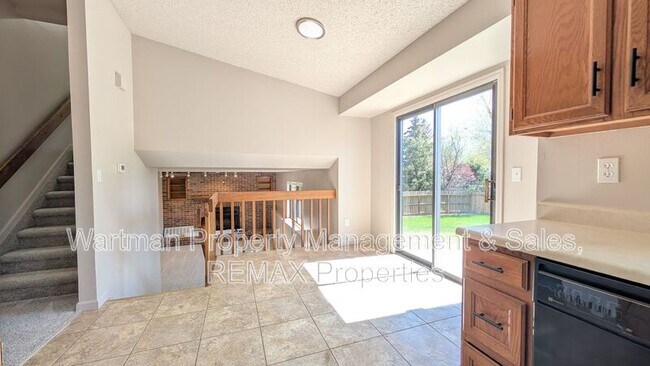 Foto del edificio - 5480 Mule Deer Dr