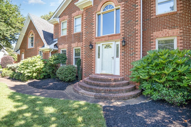 Building Photo - 2617 All Saints Ct