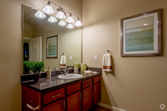 2BR,2BA - Avalon Apartments