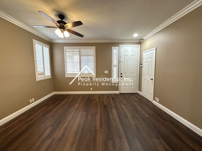 Foto del edificio - Wonderful 3bd/2ba Antelope Home with 2 Car...