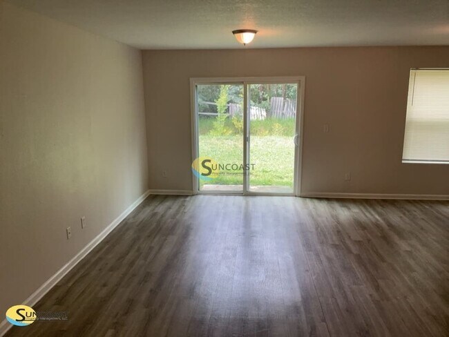 Foto del edificio - 8337 Homeport Ct