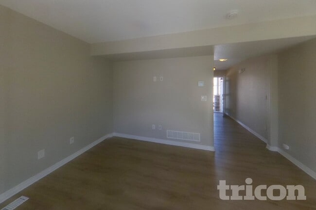 Building Photo - 6783 Galpin Dr