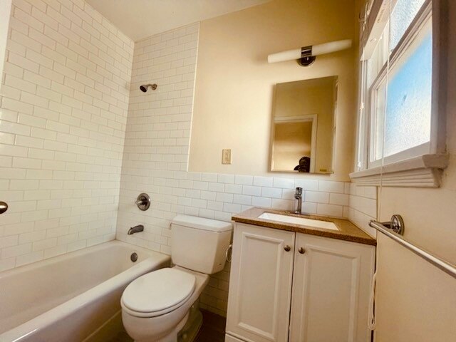 Foto del edificio - 217 S Tower Dr