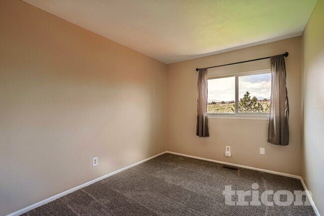 Foto del edificio - 10341 Routt St