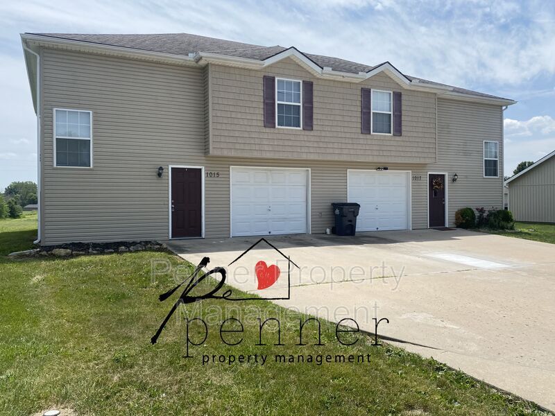 1015 NW Willow Dr, Grain Valley, MO 64029 Condo for Rent in Grain