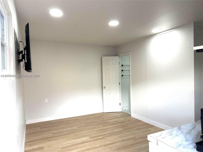 Foto del edificio - 8235 SW 41st Terrace