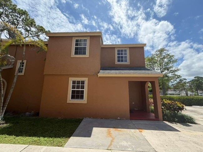 Building Photo - 13986 Morning Glory Dr