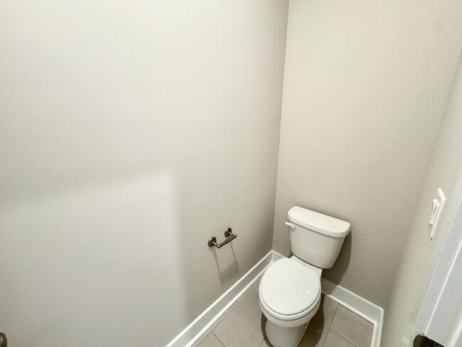 Building Photo - Brand New Townhome in Seneca