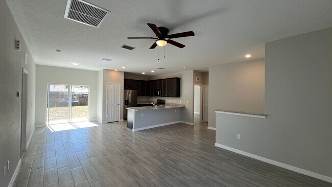 Building Photo - Beautiful, BRAND NEW 3 Bedroom, 2 Bathroom...