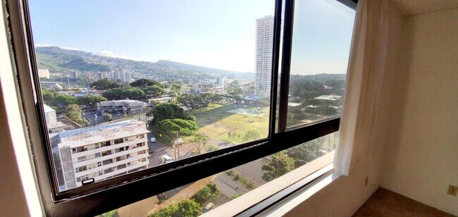 Foto del edificio - 2724 Kahoaloha Ln