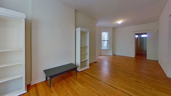 Building Photo - 3046 N Clifton Ave