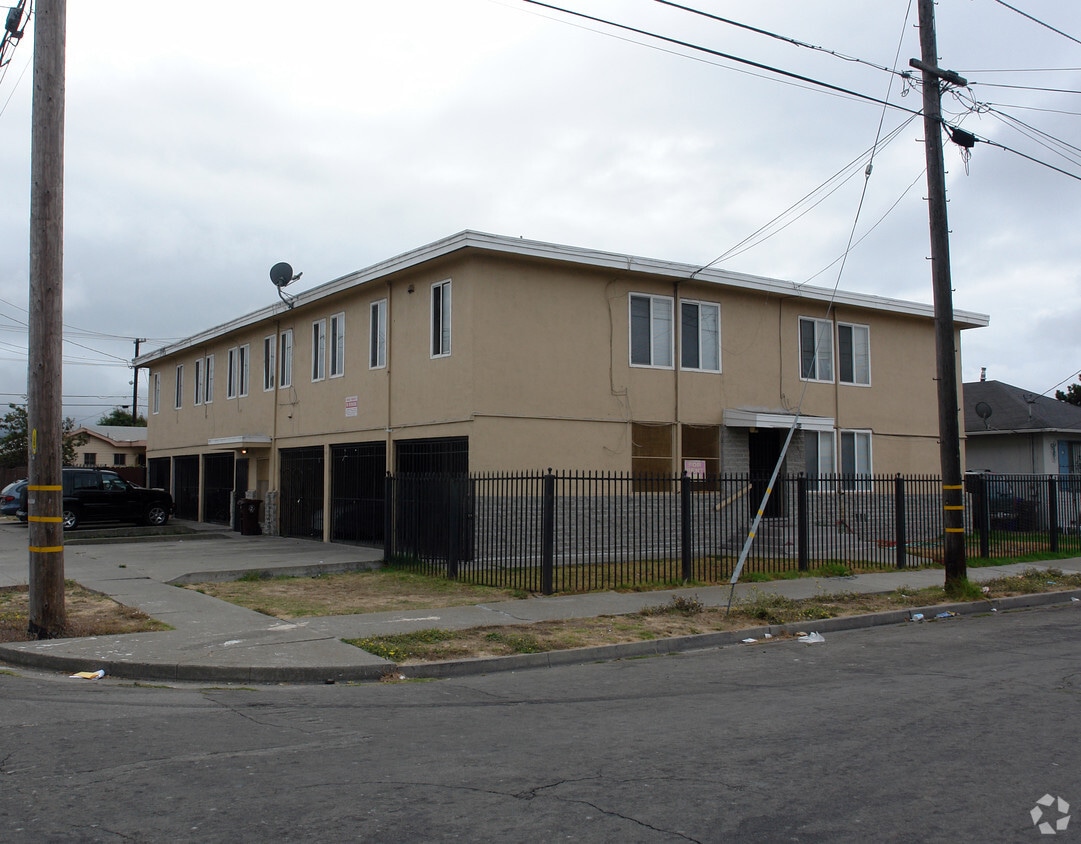 Building Photo - 404 S 16th St