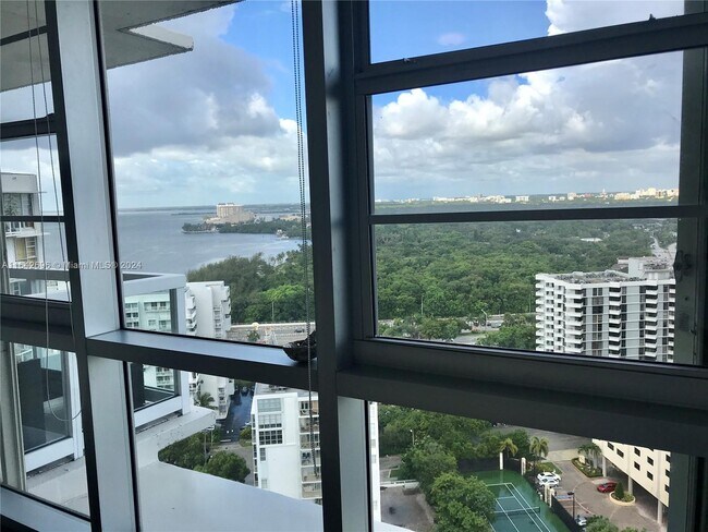 Building Photo - 2451 Brickell Ave