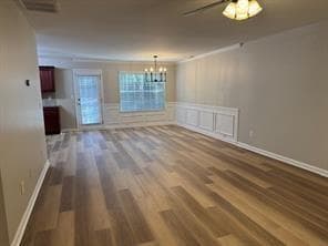 Foto del edificio - 326 Hidden Creek Ln