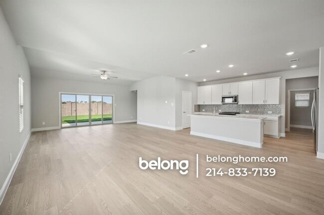 Building Photo - 611 Marigold Hl Wy