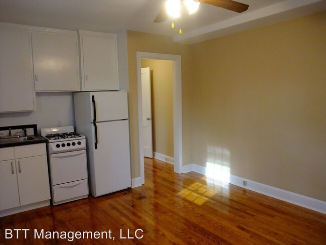 Foto del edificio - 8401 Greenwood Ave