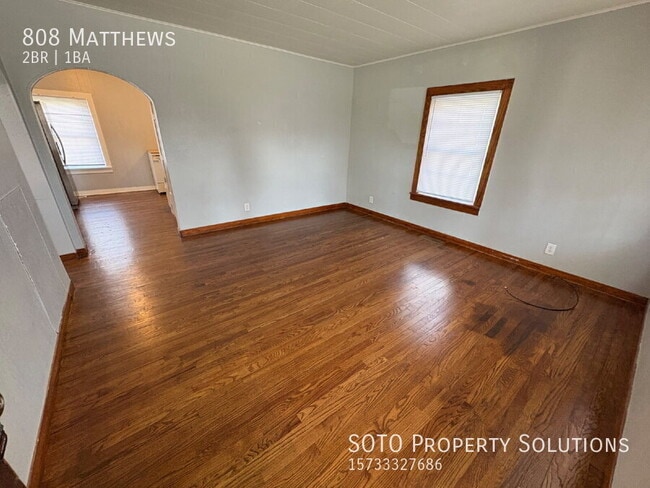 Building Photo - 808 Matthews-
