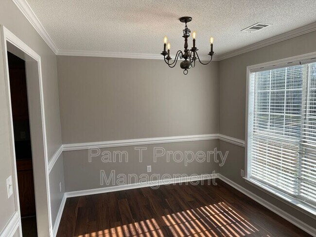 Building Photo - 128 Runner Rd