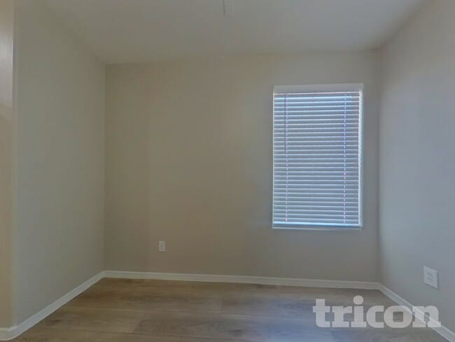 Building Photo - 17271 W Ashley Dr