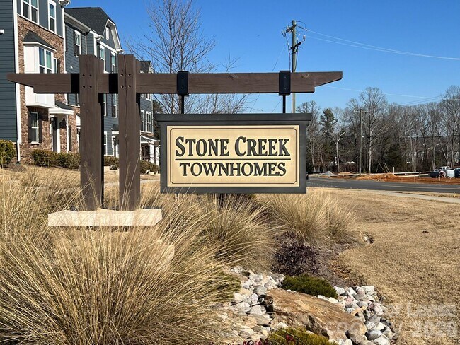 Building Photo - 1965 Stallings Rd