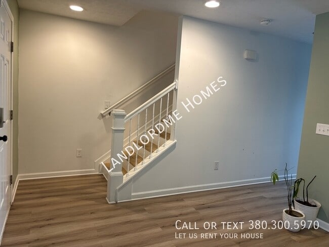 Building Photo - 8737 Cicada St