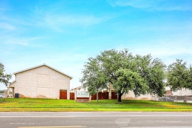 Building Photo - 8911 McPherson Rd