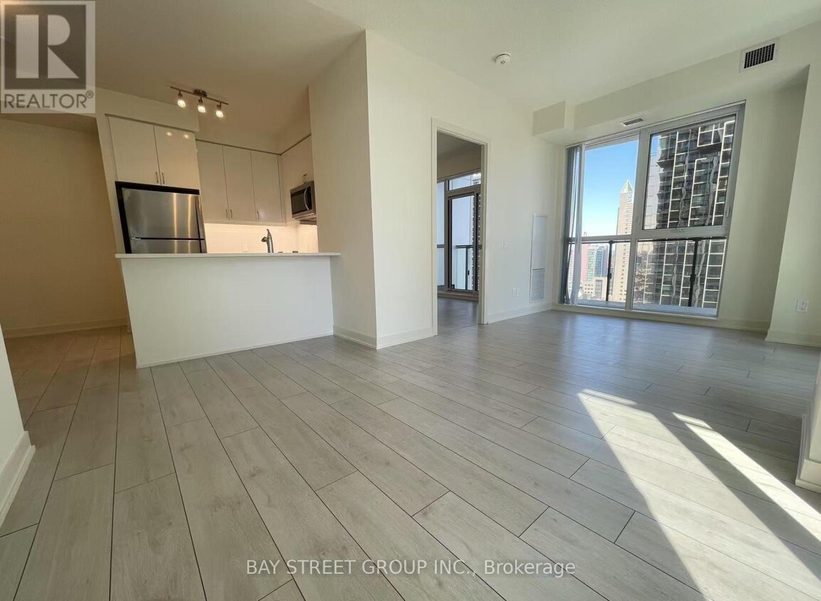 Photo principale - 4955-4955 Yonge St