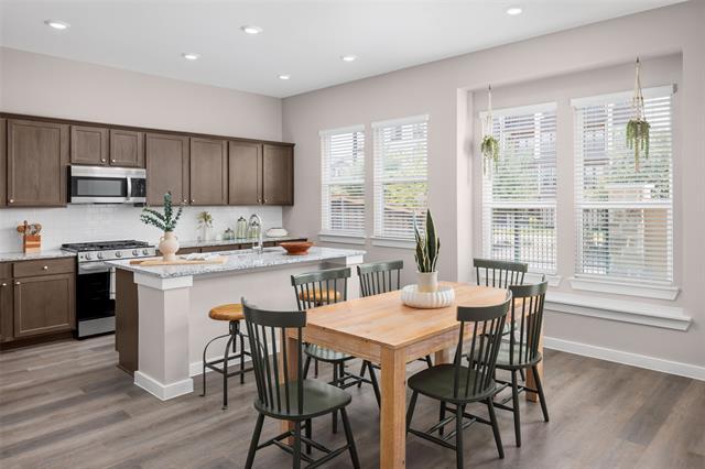 Foto del edificio - 4304 Stonybrook Rd