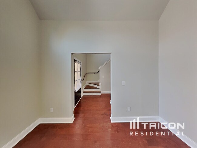 Building Photo - 585 Smoky Mountains Dr