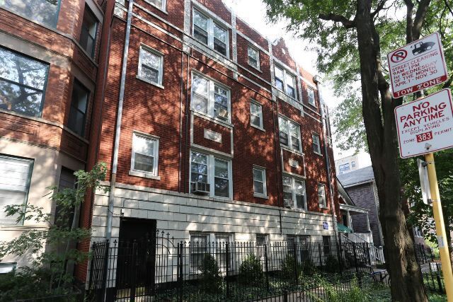 Building Photo - 2832 N Burling St