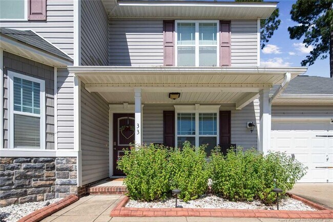 Building Photo - 33 Petticoat Way