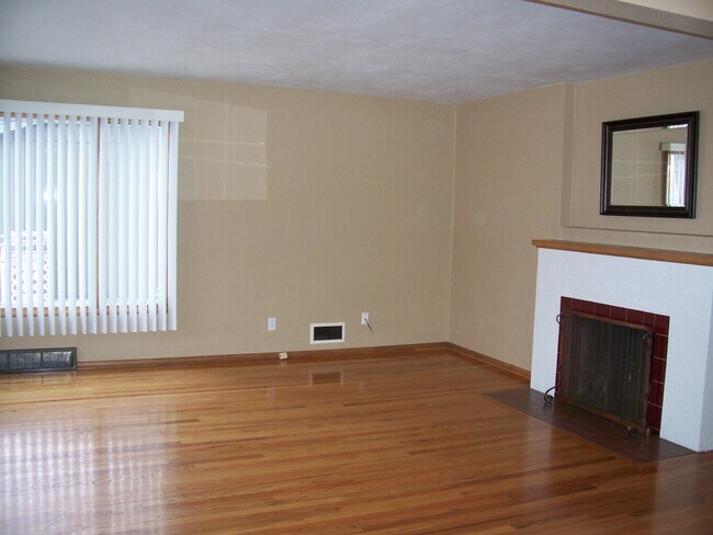 Foto del edificio - 719 E 35th Ave