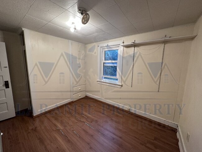 Building Photo - 514 S 10th St