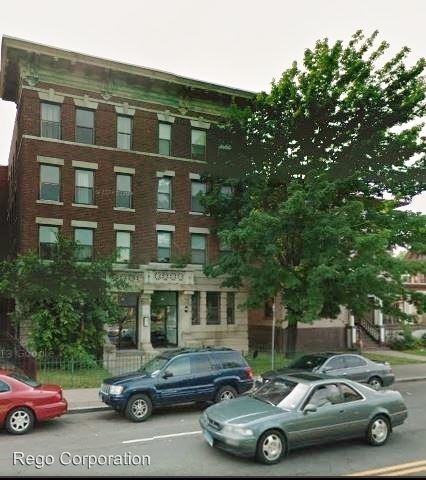 Building Photo - 60-66 Main St