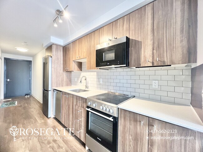Photo du bâtiment - Modern 1-Bedroom Condominium with Parking in Downtown Kitchener