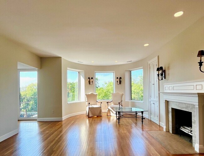 Foto del edificio - 412 Beacon St