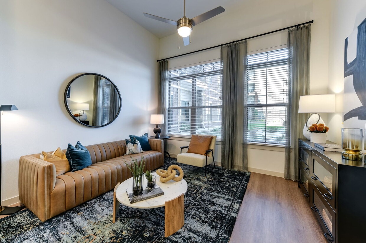 Foto principal - 4465 S Preston Rd