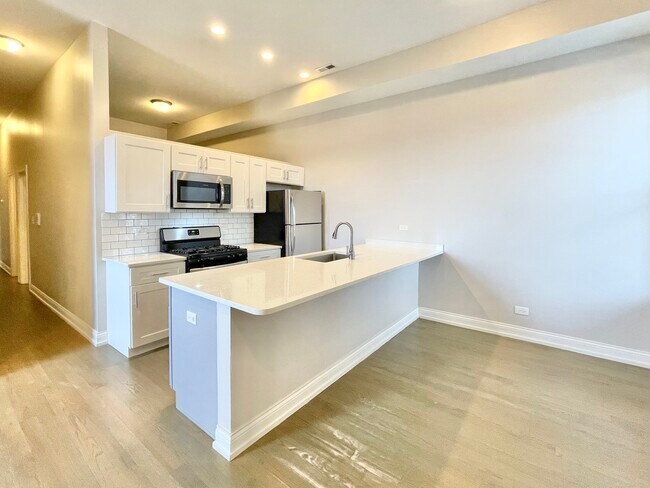 Foto del edificio - 2620 W Cermak Rd